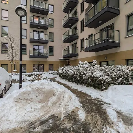 Chmielna Stylish With Garden And Parking In The Center Of By Renters Apartament Gdańsk