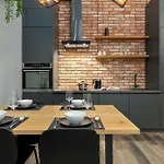 Chmielna Stylish With Garden And Parking In The Center Of By Renters Appartement
