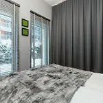 Chmielna Stylish With Garden And Parking In The Center Of By Renters