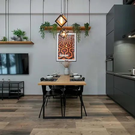 Lejlighed Chmielna Stylish With Garden And Parking In The Center Of By Renters