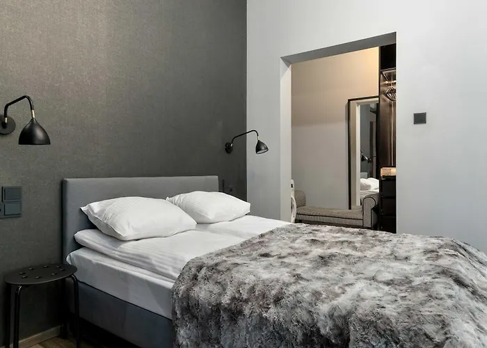 Lejlighed Chmielna Stylish With Garden And Parking In The Center Of By Renters *