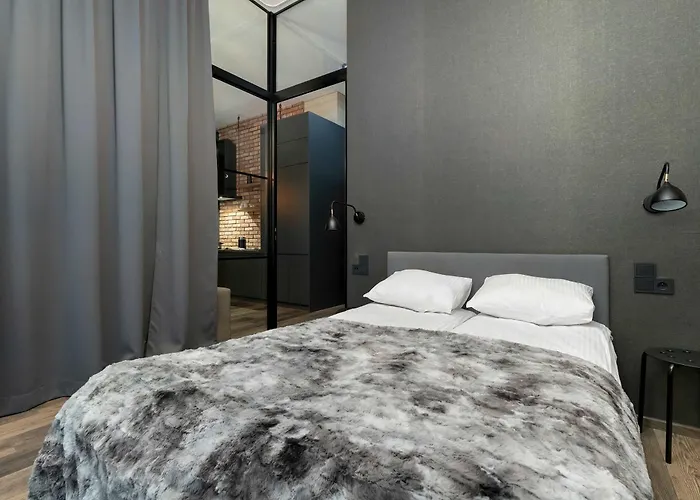 Chmielna Stylish With Garden And Parking In The Center Of By Renters Gdańsk