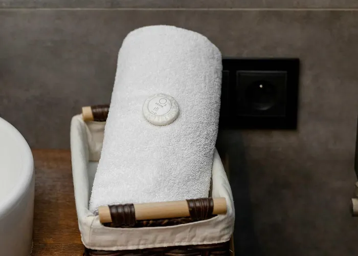 Apartament Chmielna Stylish With Garden And Parking In The Center Of By Renters *